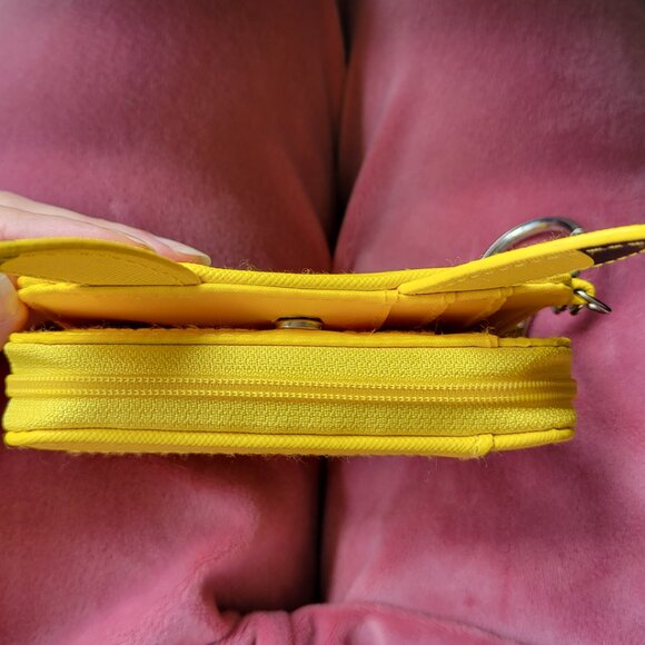 Pikachu Pokémon Mini Keychain Wallet - Picture 3 of 7